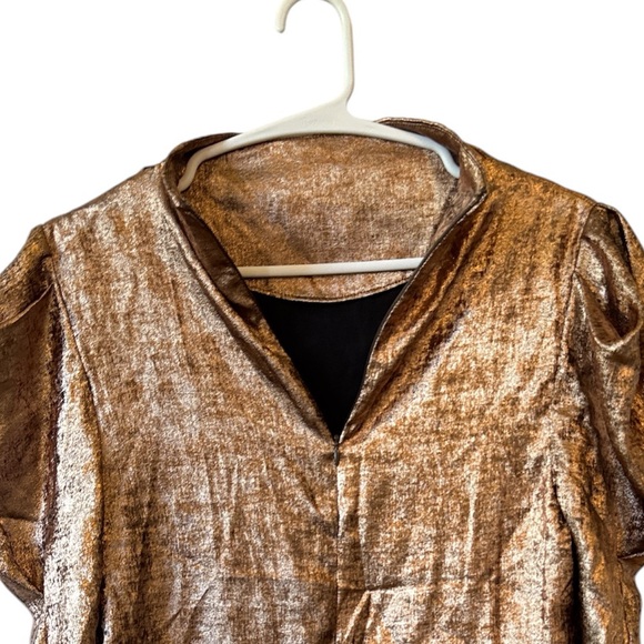 NWT FUTURE COLLECTIVE ROSE GOLD SHIMMER TOP - Picture 4 of 10